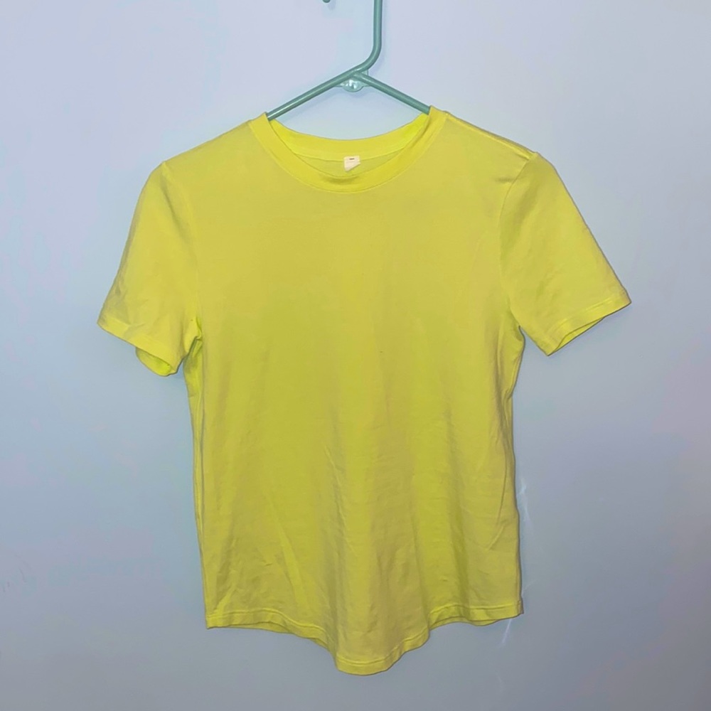 Lululemon Athletica Short Sleeve Athletic Top/T-Shirt